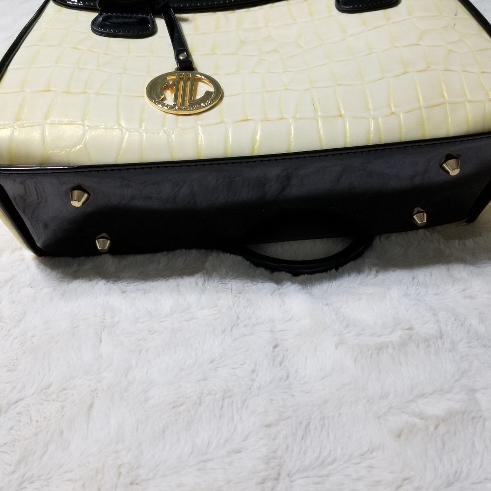 Julia & Michael - image 8